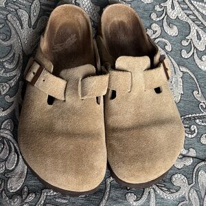 Birkenstock Suede Clog Mule in Light Tan with Bronze Buckle